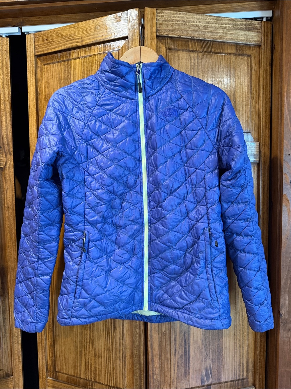 The North Face Women's Quilted Jacket in Purple and Cream